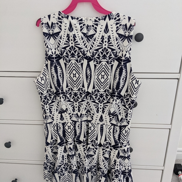 Dex No. 8 Womens Aztec low cut romper - Picture 3 of 4